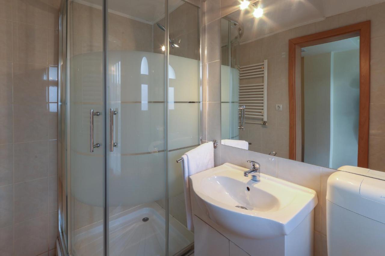 Apollo Hotel 3*